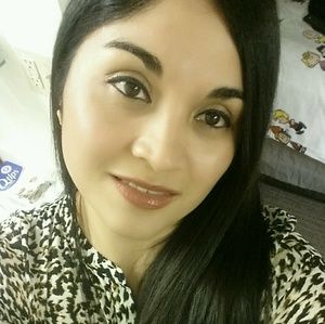 Meet your Posher, Wendy